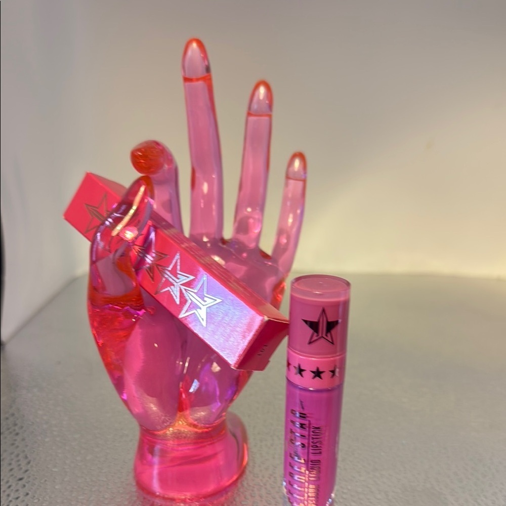 Jeffree Star Pink Lipstick​